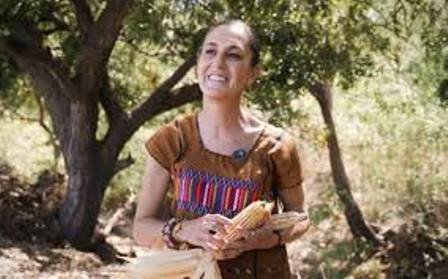Envía Sheinbaum al Congreso iniciativa para proteger al maíz