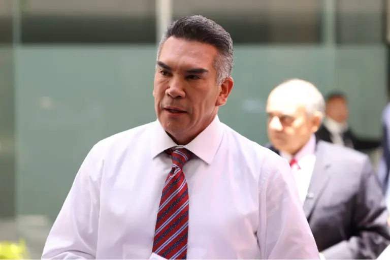 Morena elegirá líder de comisión para el desafuero de Alito