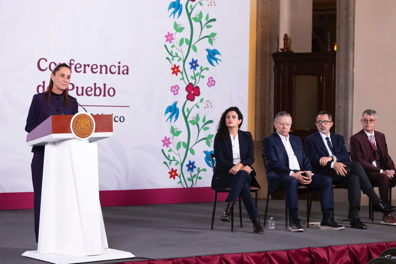Sheinbaum propone elecciones judiciales para junio de 2028