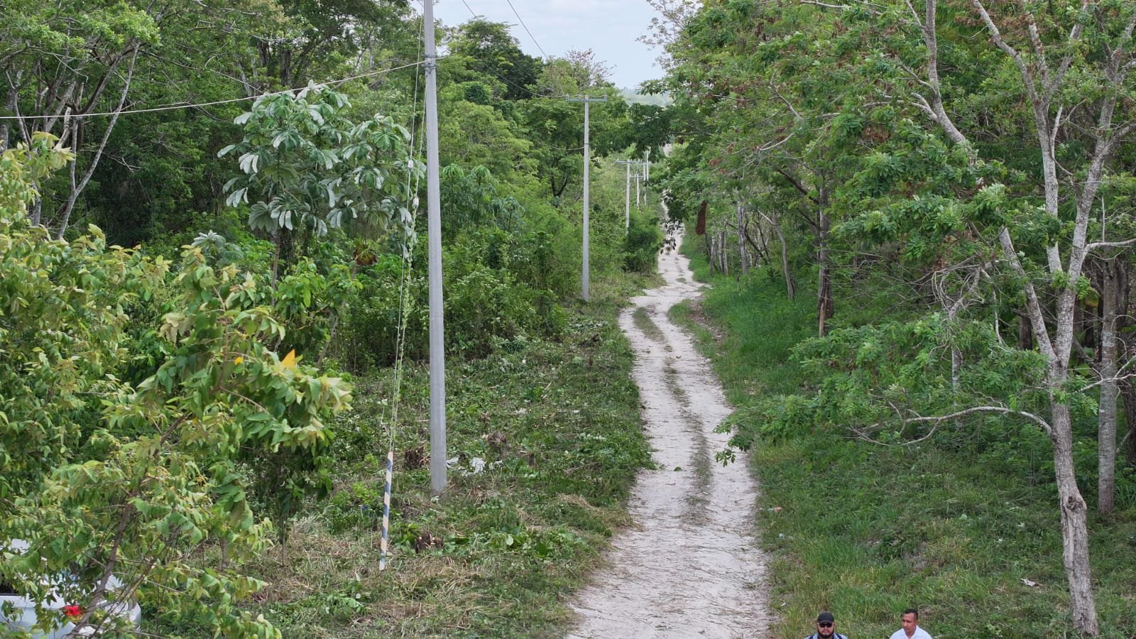 Inician rehabilitación de camino cosechero en Ojo de Agua, Balancán