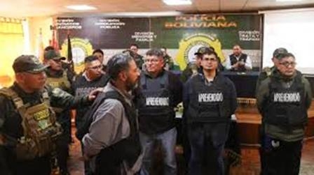Arrestan a 17 militares y civiles por intentona golpista en Bolivia