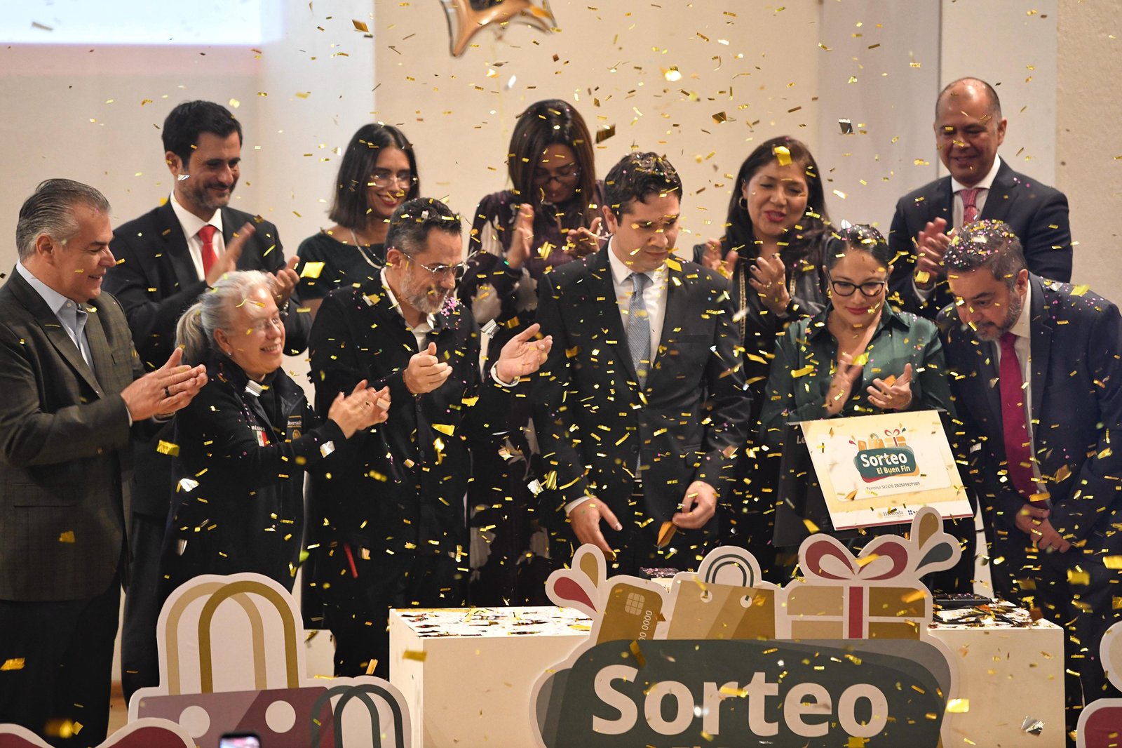 SAT realiza Sorteo El Buen Fin 2025