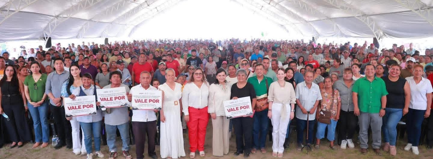 Entregan láminas a 1,300 familias para mejorar viviendas en Centro
