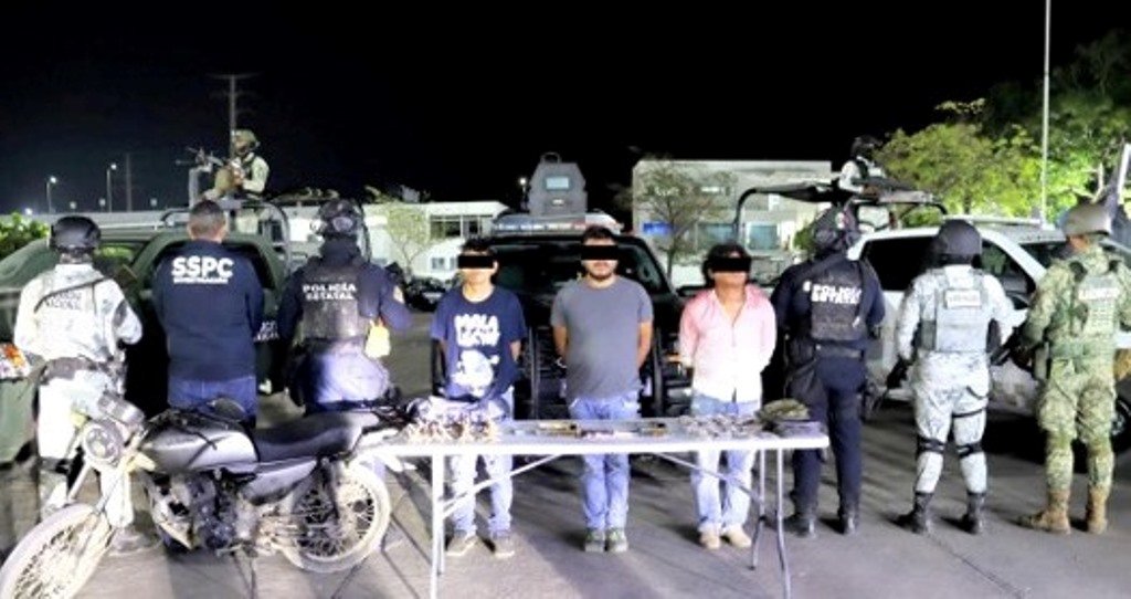 Detiene la FIRT Olmeca a tres personas presuntamente generadores de violencia