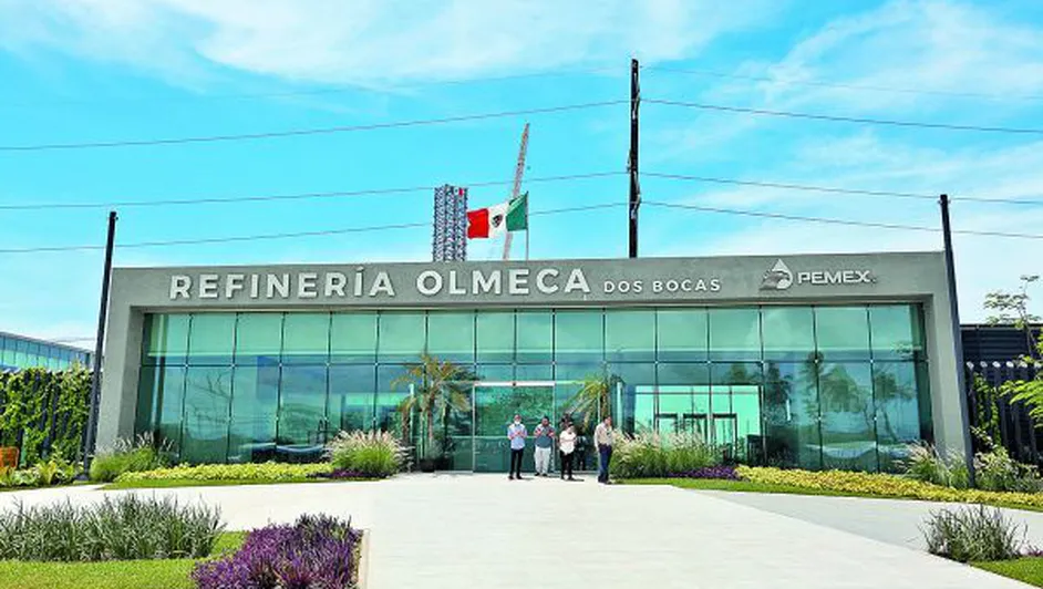 Javier May espera reportes de Pemex para reubicar escuelas