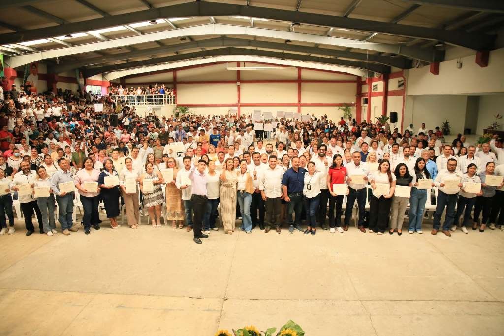 Comprometido May con la educación para eliminar desigualdad y violencia,