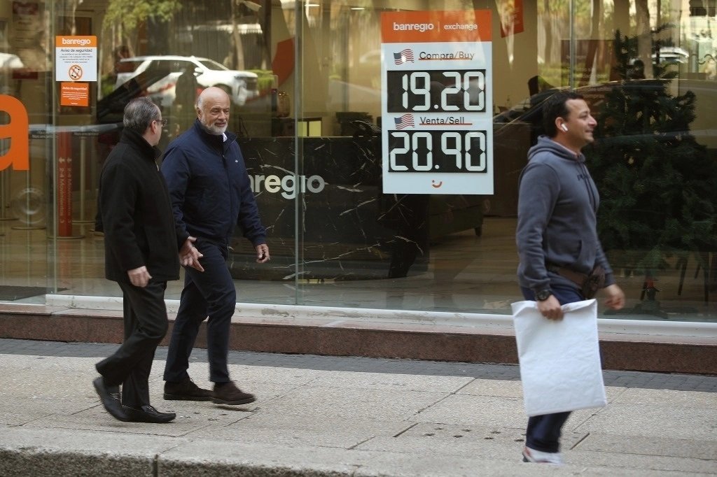 Peso mexicano aprovecha el apetito de los inversionistas