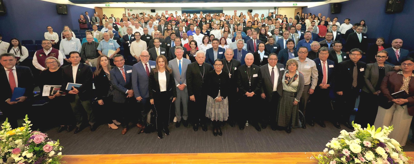 Se reúne Segob con asociaciones religiosas
