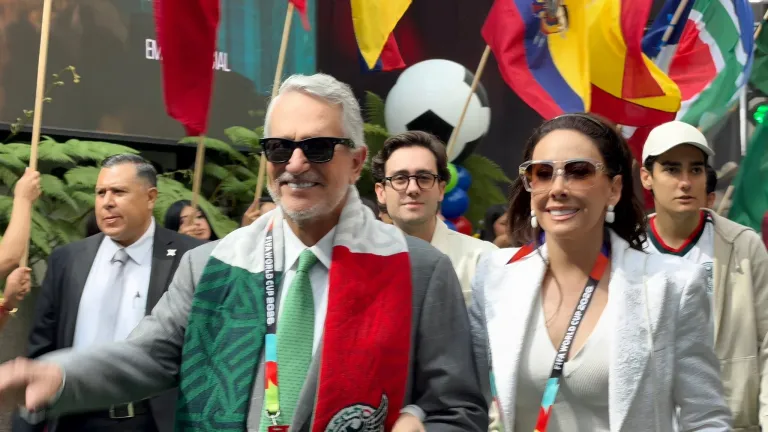 Desmienten a Salinas Pliego sobre invitación para representar a México en el Mundial