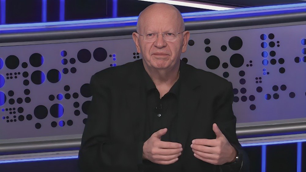 Sheinbaum llama a Riva Palacio “escritor de ciencia ficción”