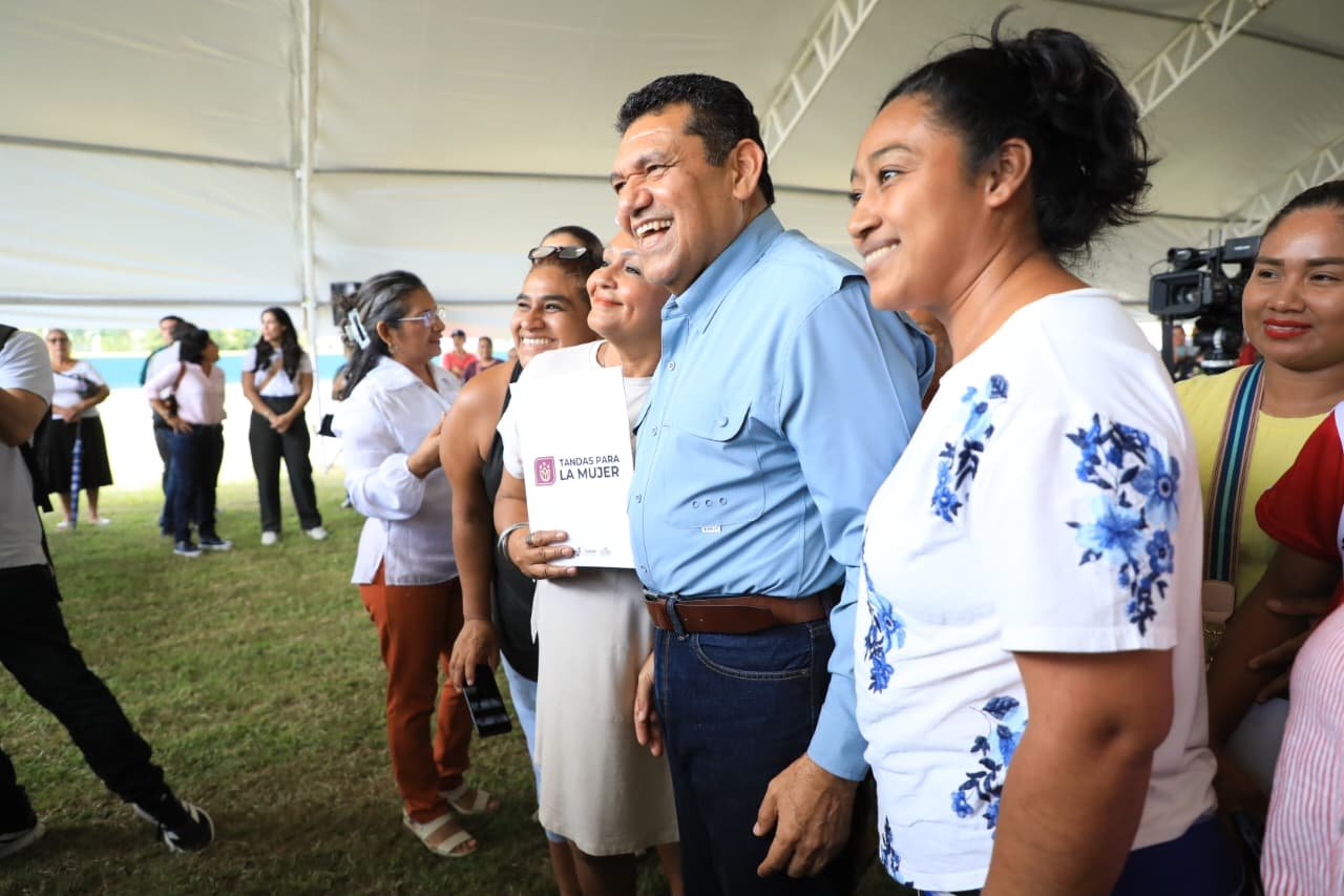 Entregan 1,500 Tandas para la Mujer en Nacajuca