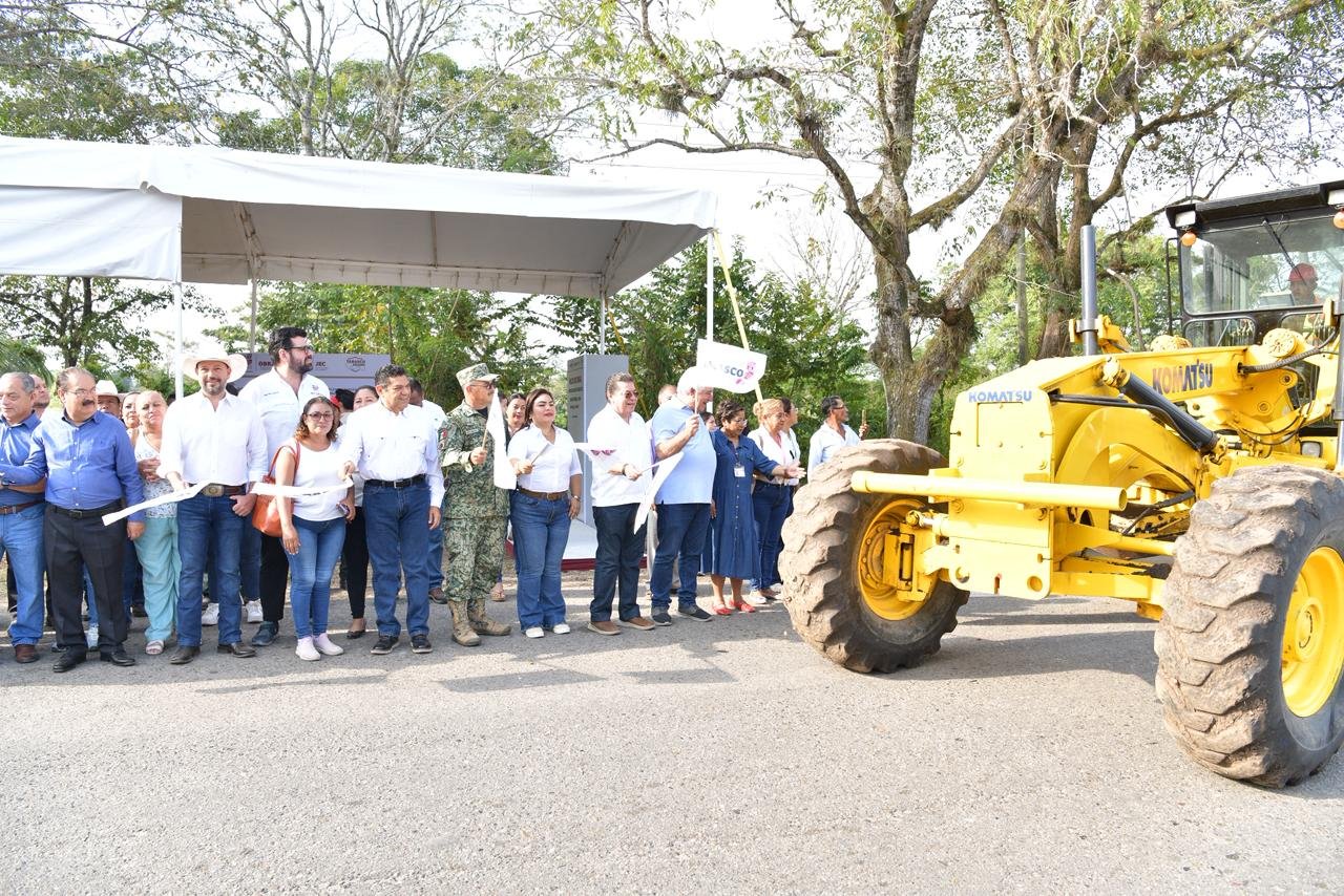 Inician obras en caminos de Tenosique con inversión de 40 mdp