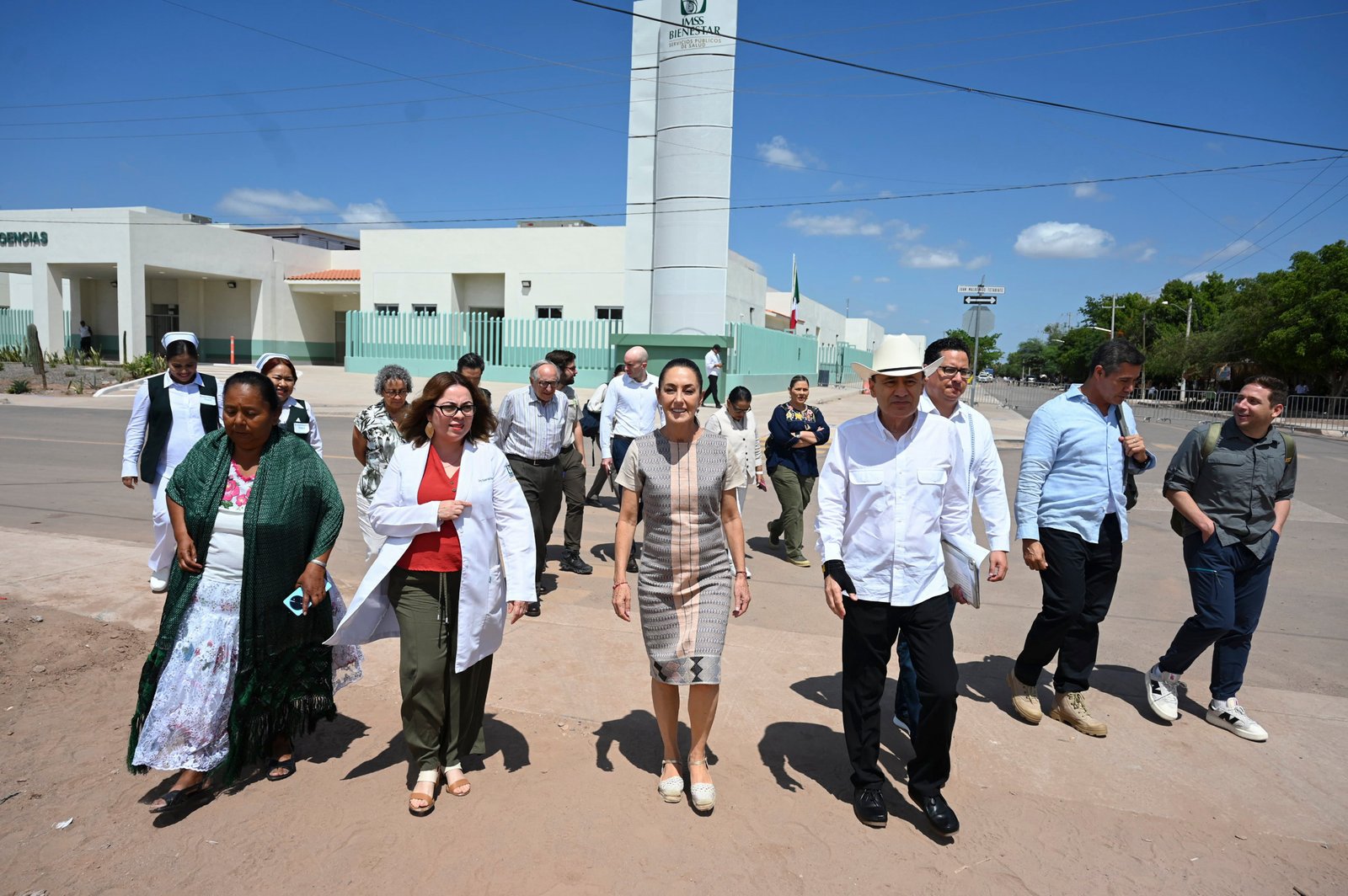 Inaugura Sheinbaum hospital comunitario en  Guaymas Sonora