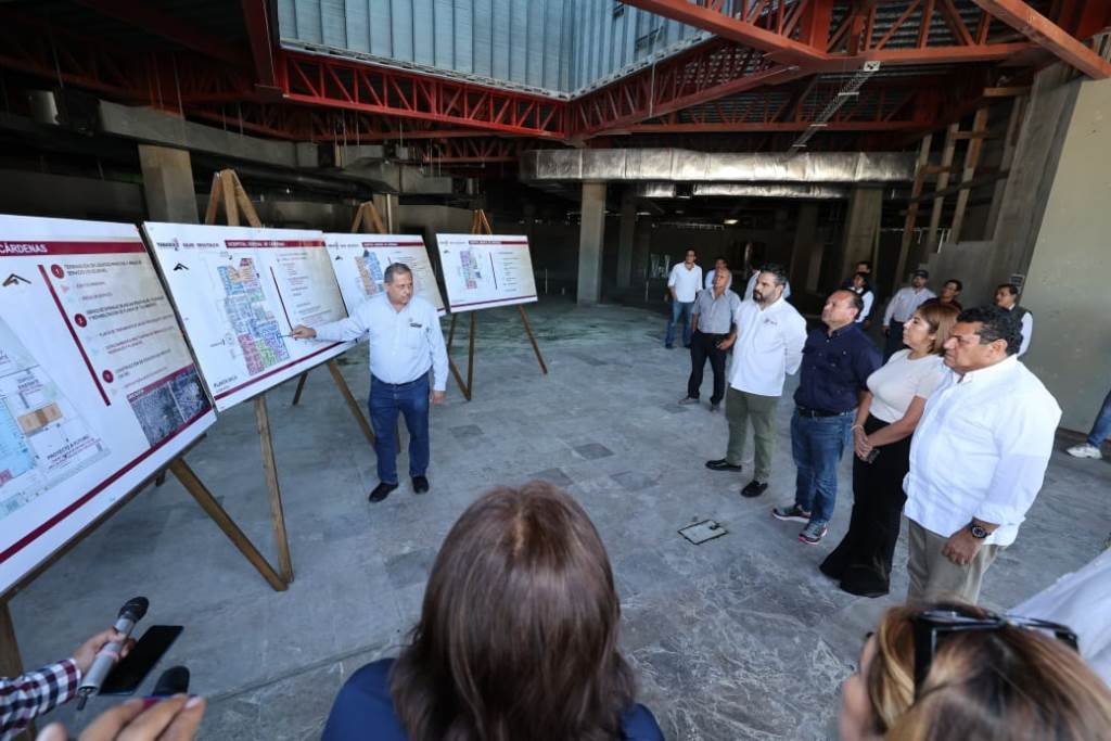 Supervisa Javier May construcción de nuevo Hospital General de Cárdenas