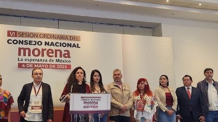 Sheinbaum insta a Morena a la sobriedad y advierte riesgos