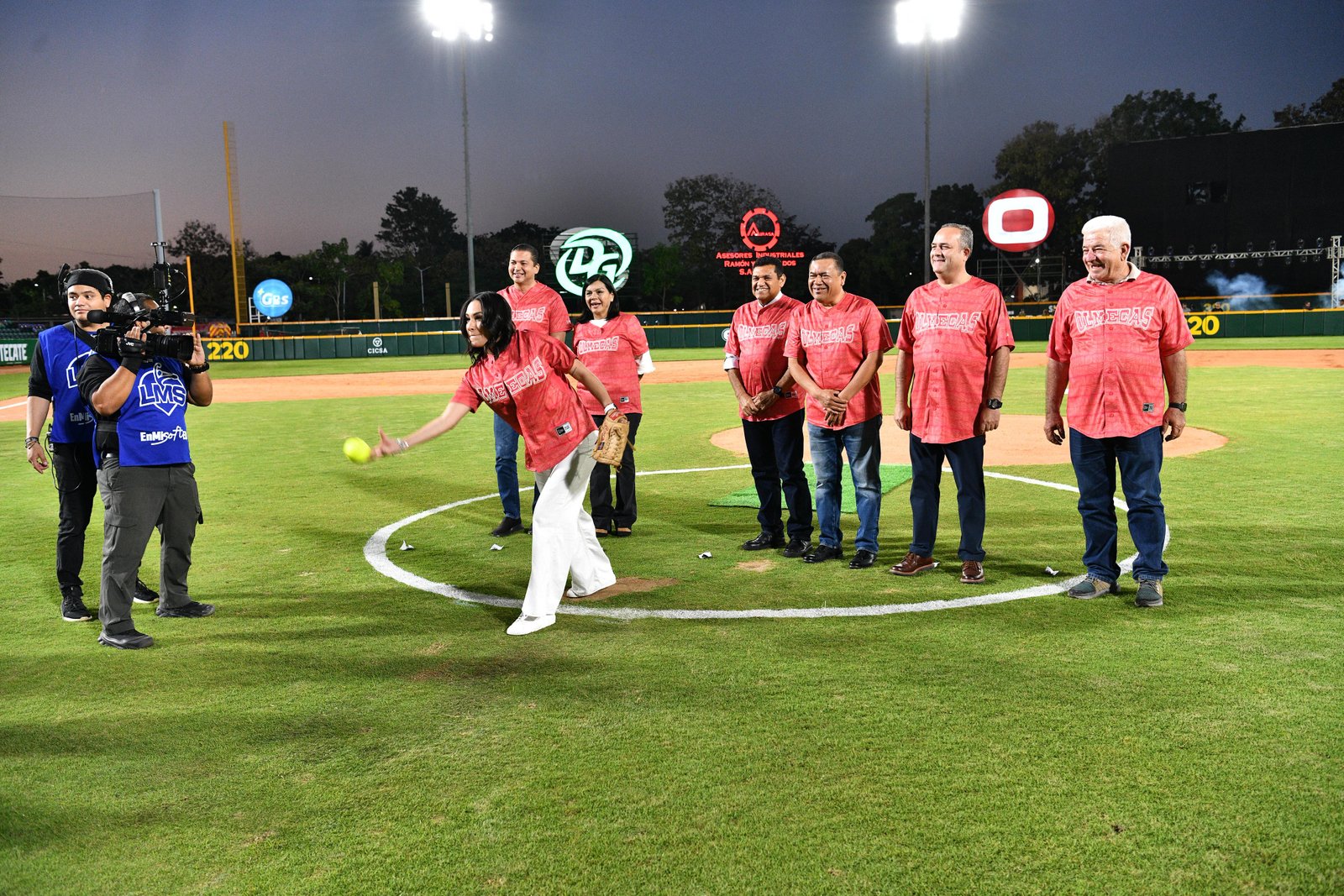 Abren Las Olmecas de Tabasco temporada en casa; encabeza May ceremonia inaugural