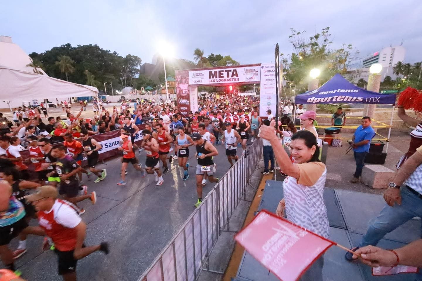 Éxito total en el Medio Maratón Villahermosa 2025 con más de mil corredores y saldo blanco