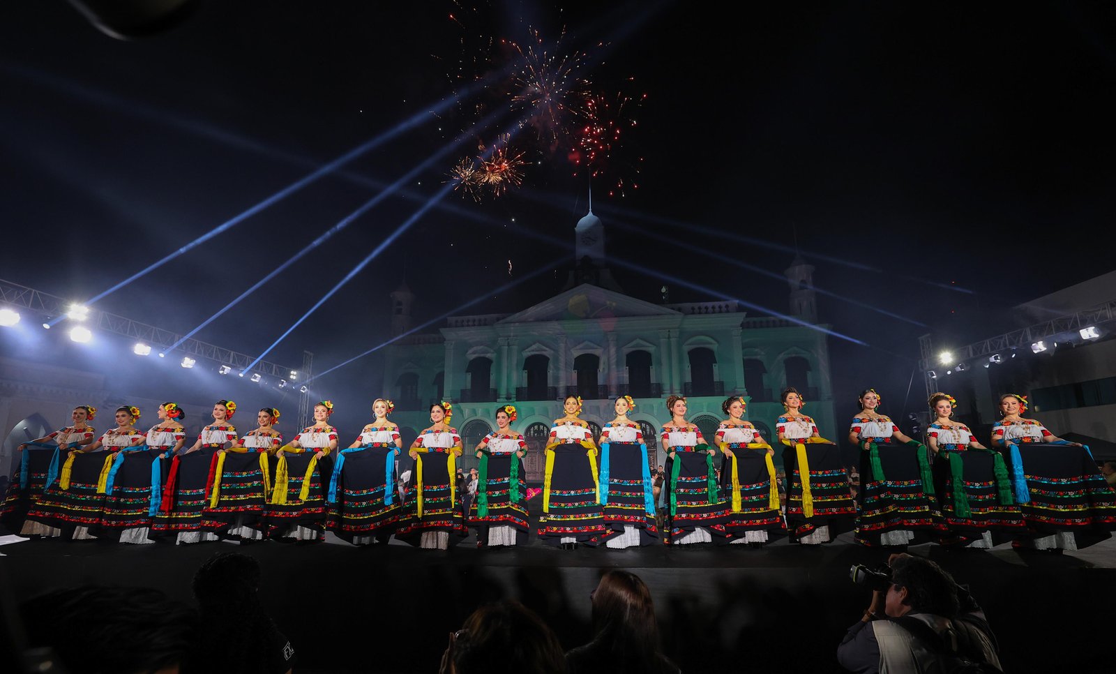 Preferia Tabasco 2026 arranca con desfile de 17 embajadoras