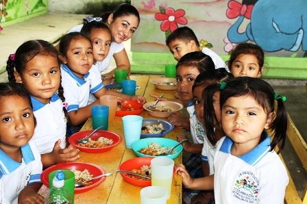 DIF Comalcalco inaugura una cocina de desayunos escolares para niños