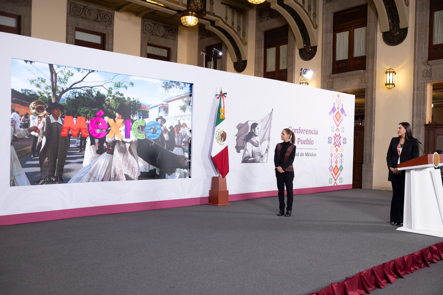 México registró 98.2 millones de visitantes en 2025