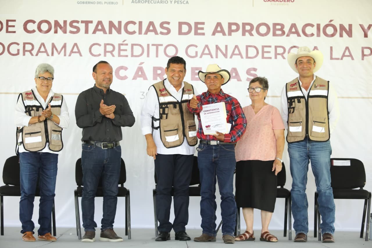 Crédito Ganadero a la Palabra entrega 100 paquetes en Cárdenas