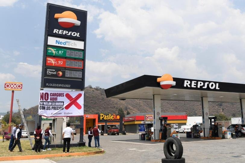 Profeco exhibe gasolineras con Premium y diésel de hasta 31.49l con alto costo
