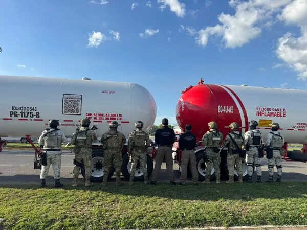 Aseguran casi 93 mil litros de hidrocarburo en Cunduacán y Centla
