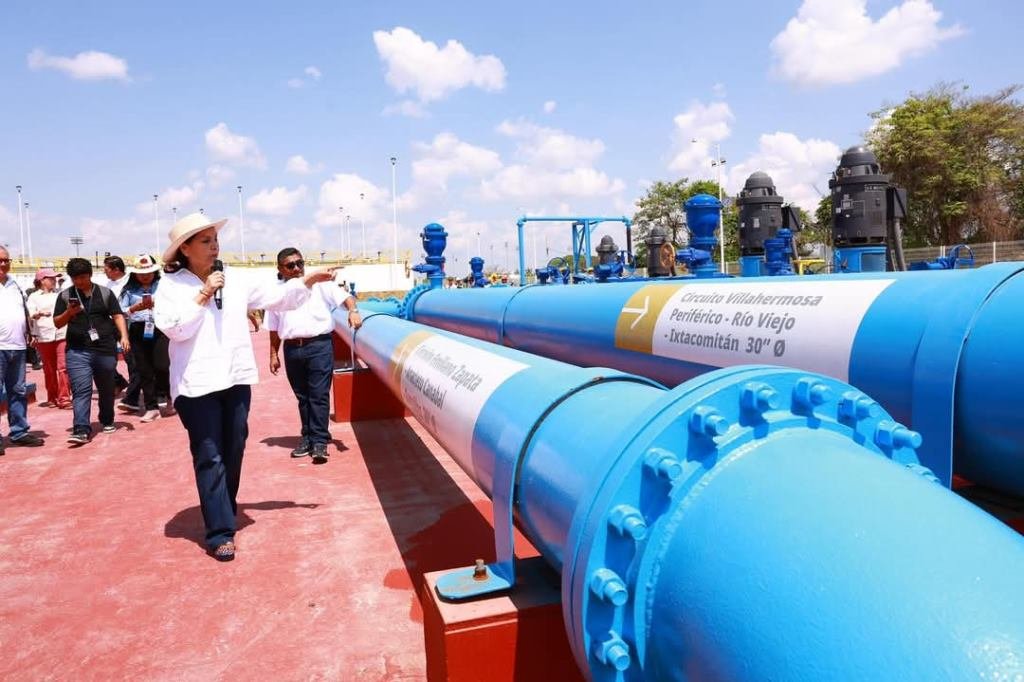 Cumple Yolanda Osuna con suministro de agua continua y de calidad en Centro
