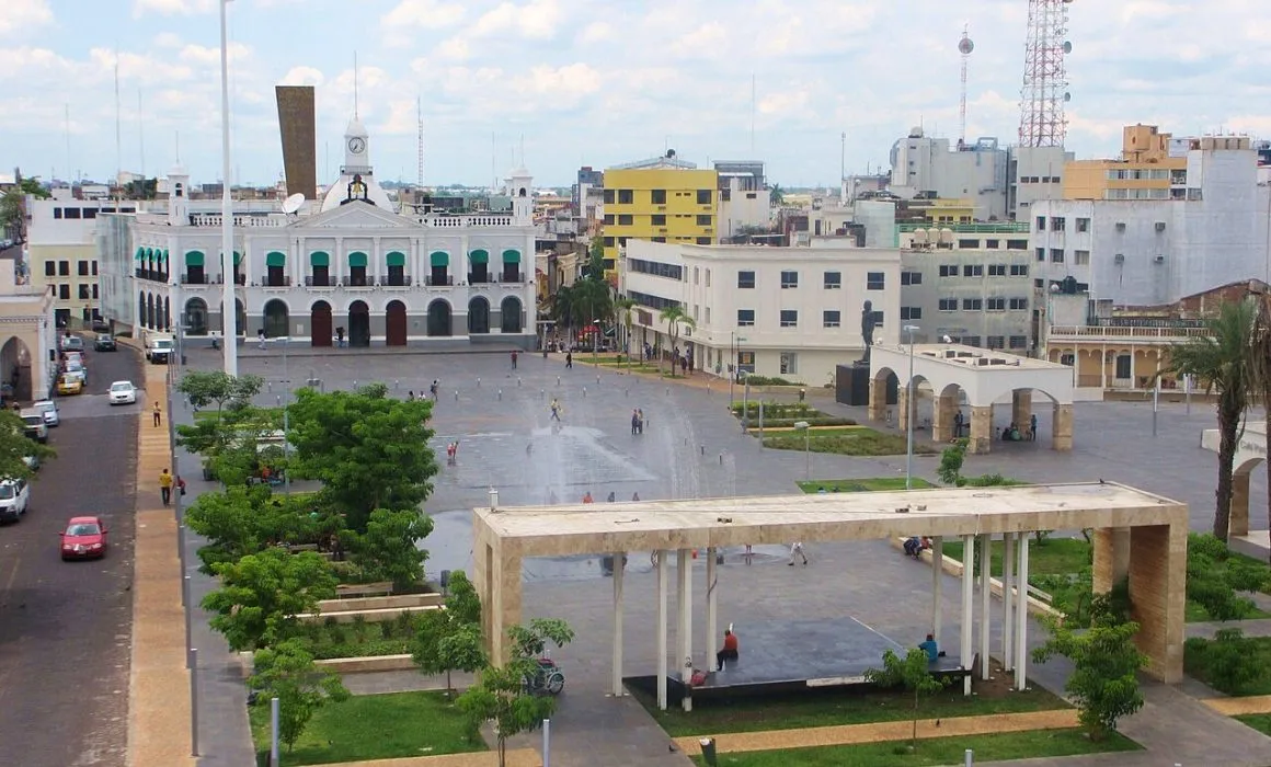 Plaza de Armas y Plaza Bicentenario pasan al Gobierno de Tabasco; el Malecón sigue pendiente