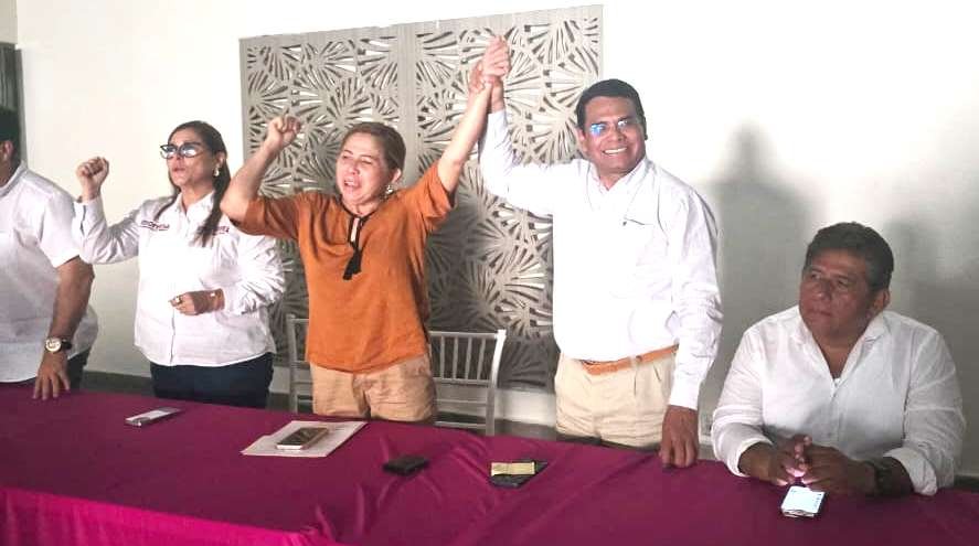 Regidora de Cárdenas deja el PRD y se suma a Morena