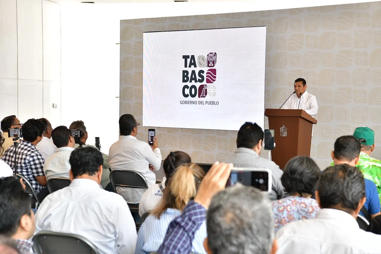 May supervisará el C-5 y obras de agua potable en Tabasco esta semana