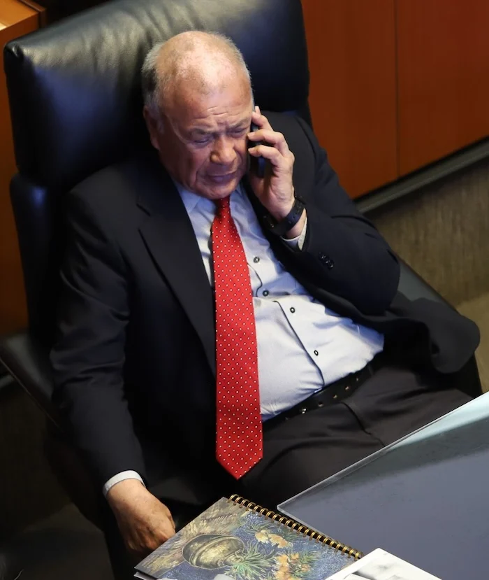 El PT endurece choque con Sheinbaum por reforma electoral