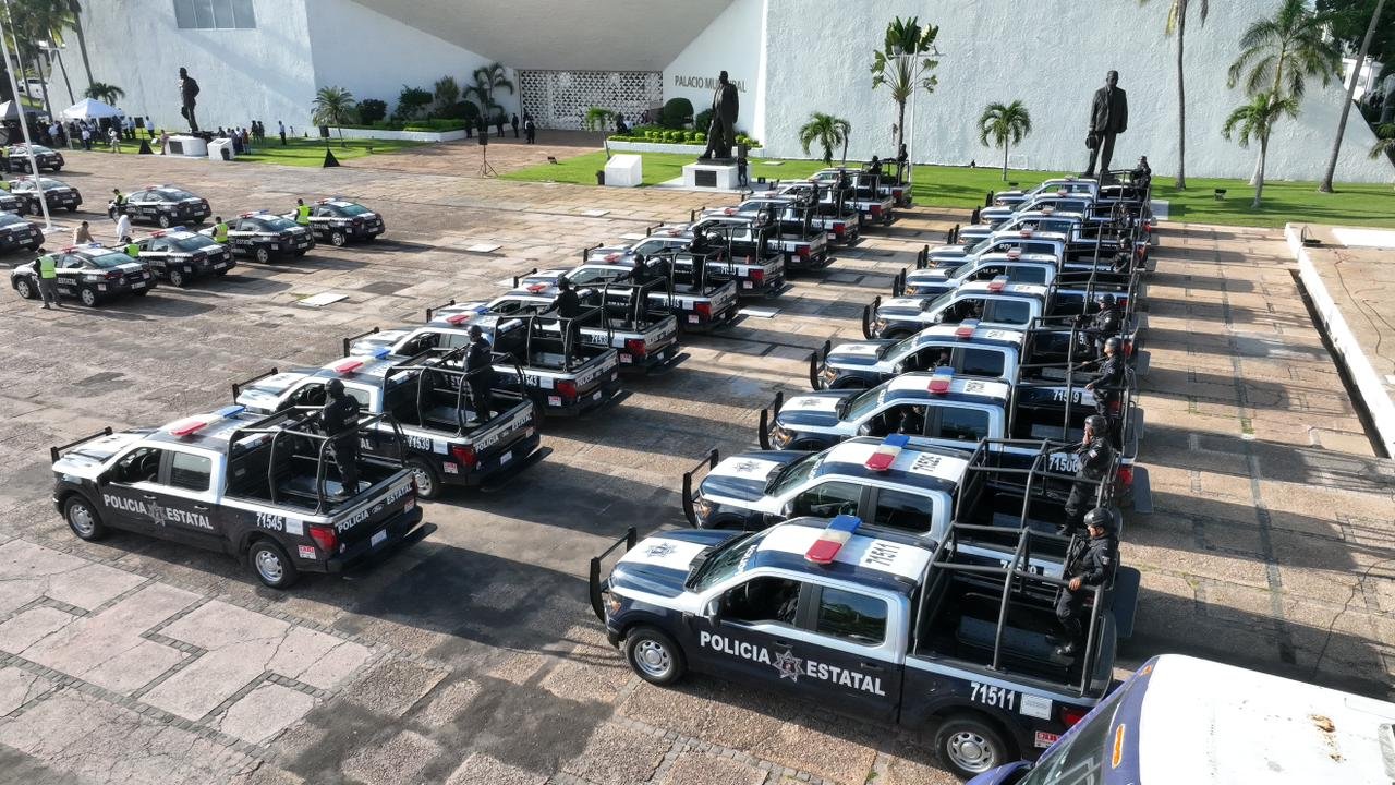 Centro fortalece seguridad: dona 50 unidades y equipo táctico a la SSPC