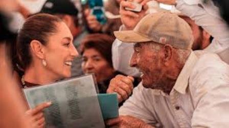 Aumenta Sheinbaum la pensión a adultos mayores para este año