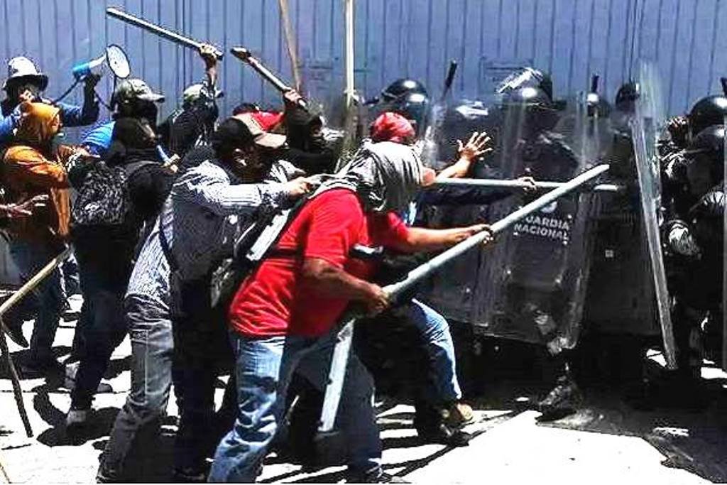 Enfrentamiento entre CETEG y GN en Chilpancingo deja afectados