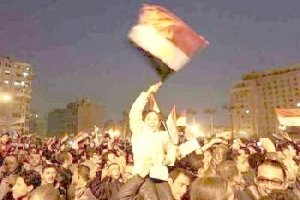 Júbilo en Egipto por  la caída de Mubarak