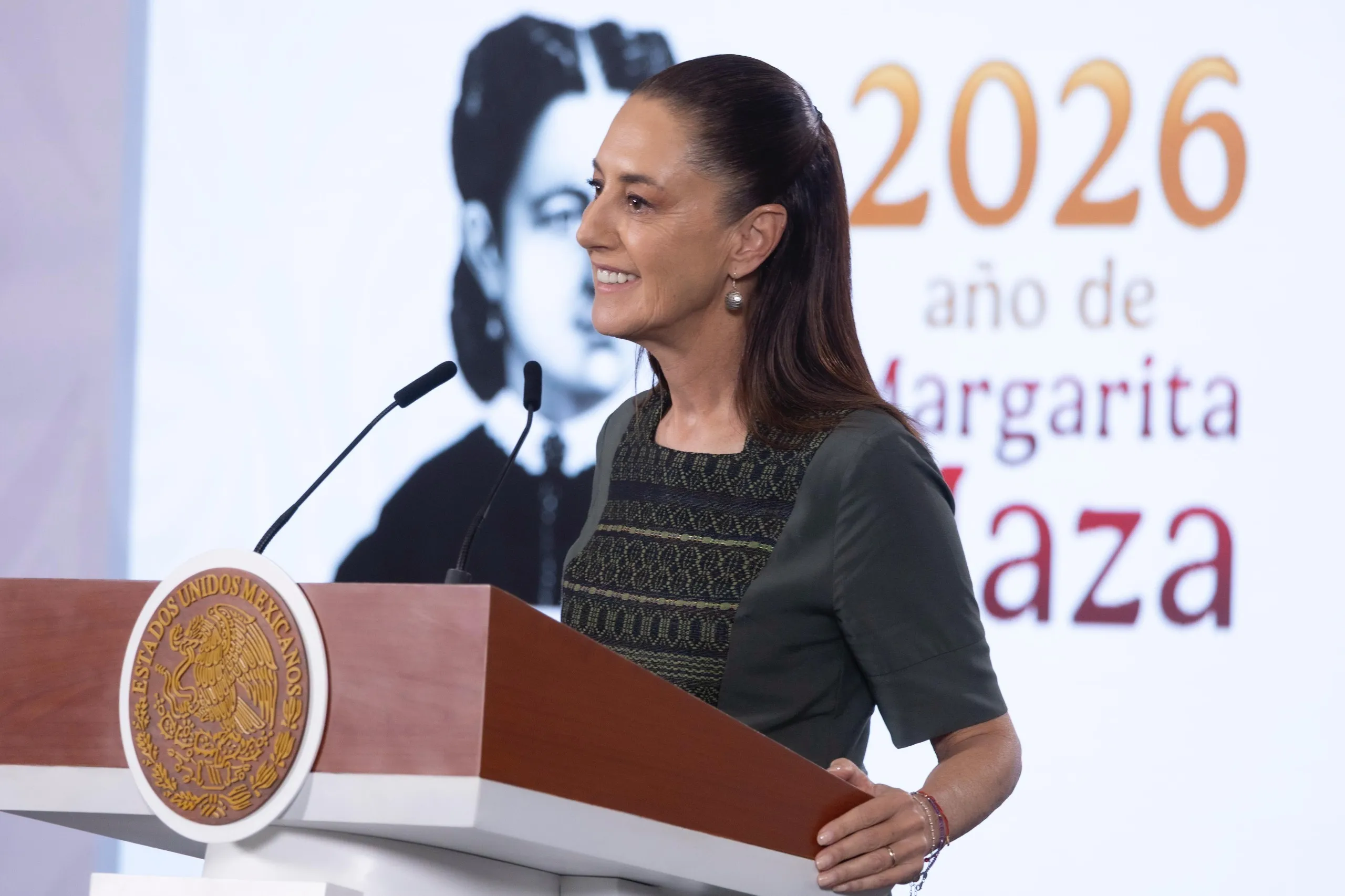 Exportaciones de México rompen récord en abril con 709 mil mdd