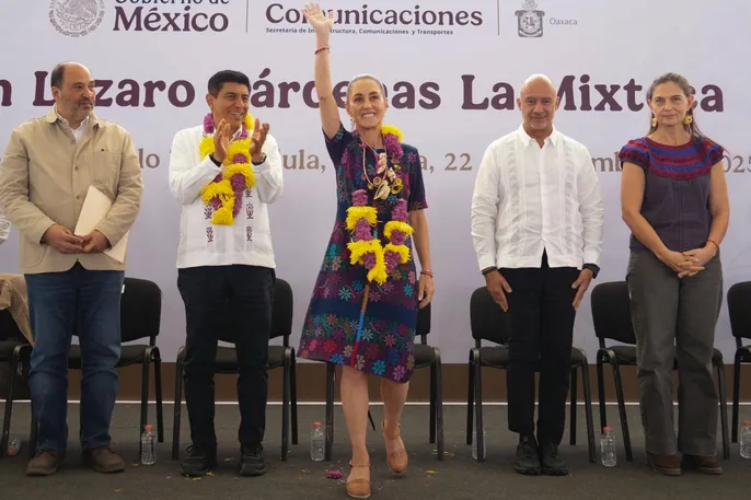 "Unos poquitos" quieren volver a la corrupción: Sheinbaum