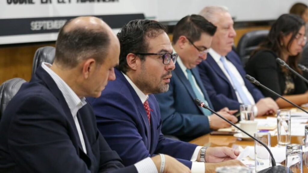 Impulsa SAT política de diálogo y puertas abiertas