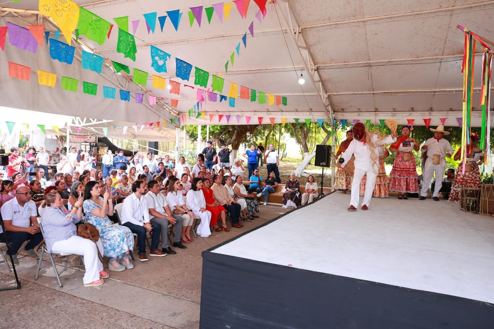 Crea Centro Grupo Multidisciplinario “Guardián de la tradición del Baila Viejo