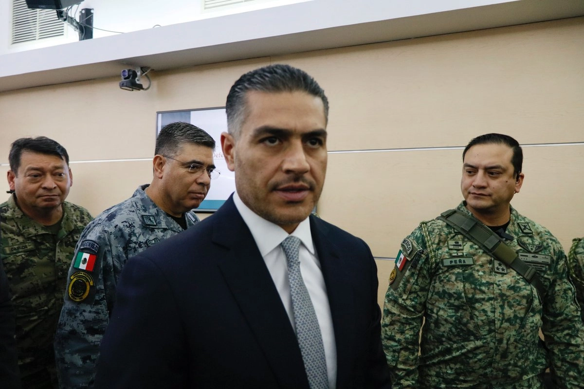 Harfuch indaga a nuevos implicados en ‘huachicol’ fiscal