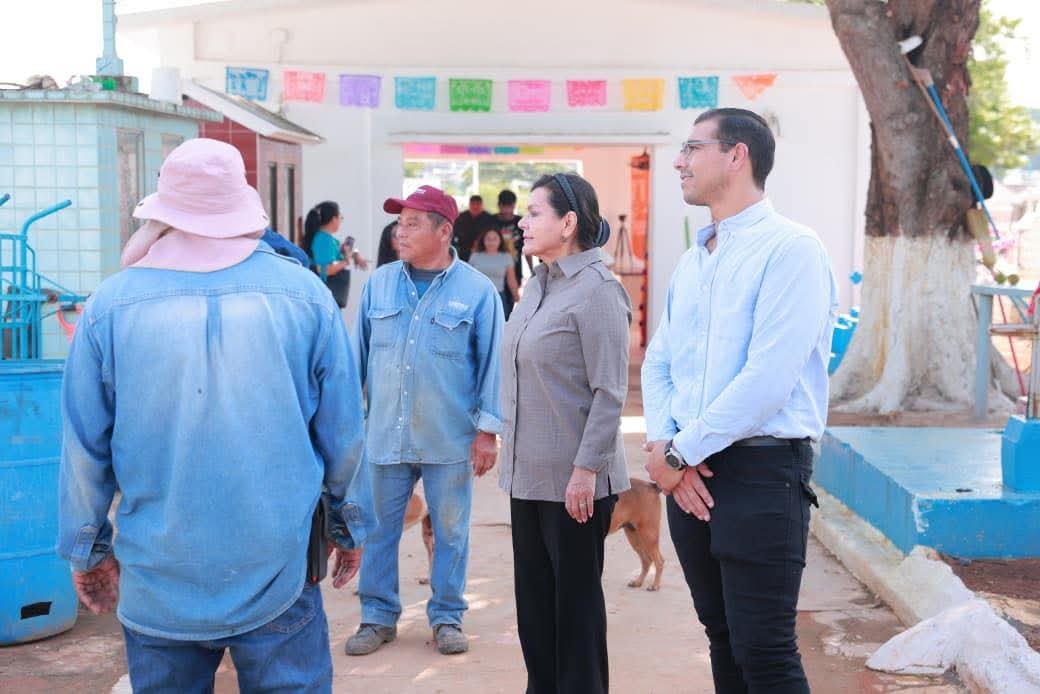 Listos los panteones en Centro para recibir a visitantes por Día de Muertos: Yolanda Osuna