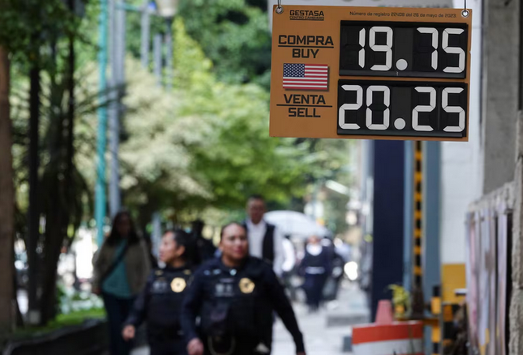 ¡Peso se fortalece!: Avanza positivamente ante la suspensión de aranceles 