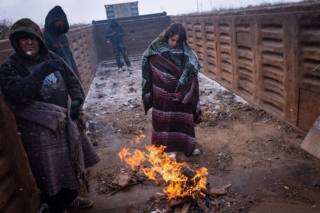 Gélido recorrido de migrantes hacia EU