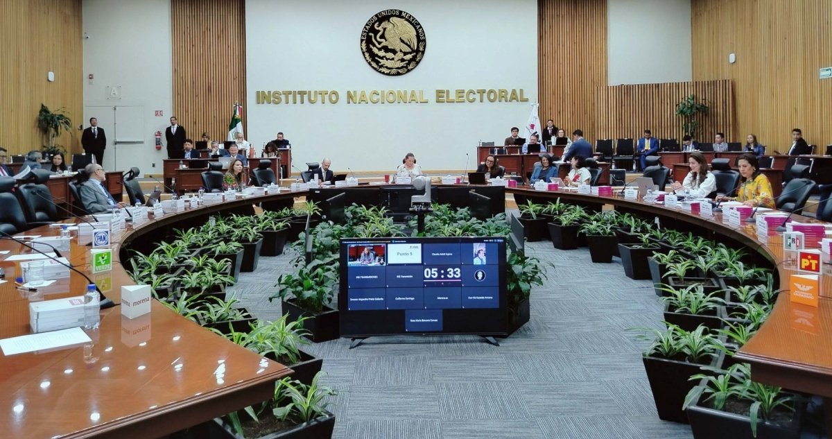 INE avala reglamentos para asumir funciones del INAI