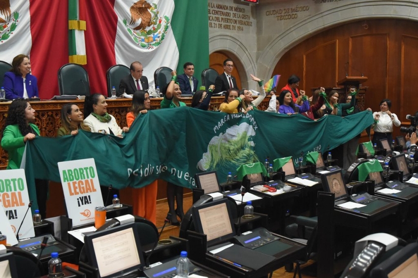 Congreso de Edomex despenaliza el aborto hasta las 12 semanas