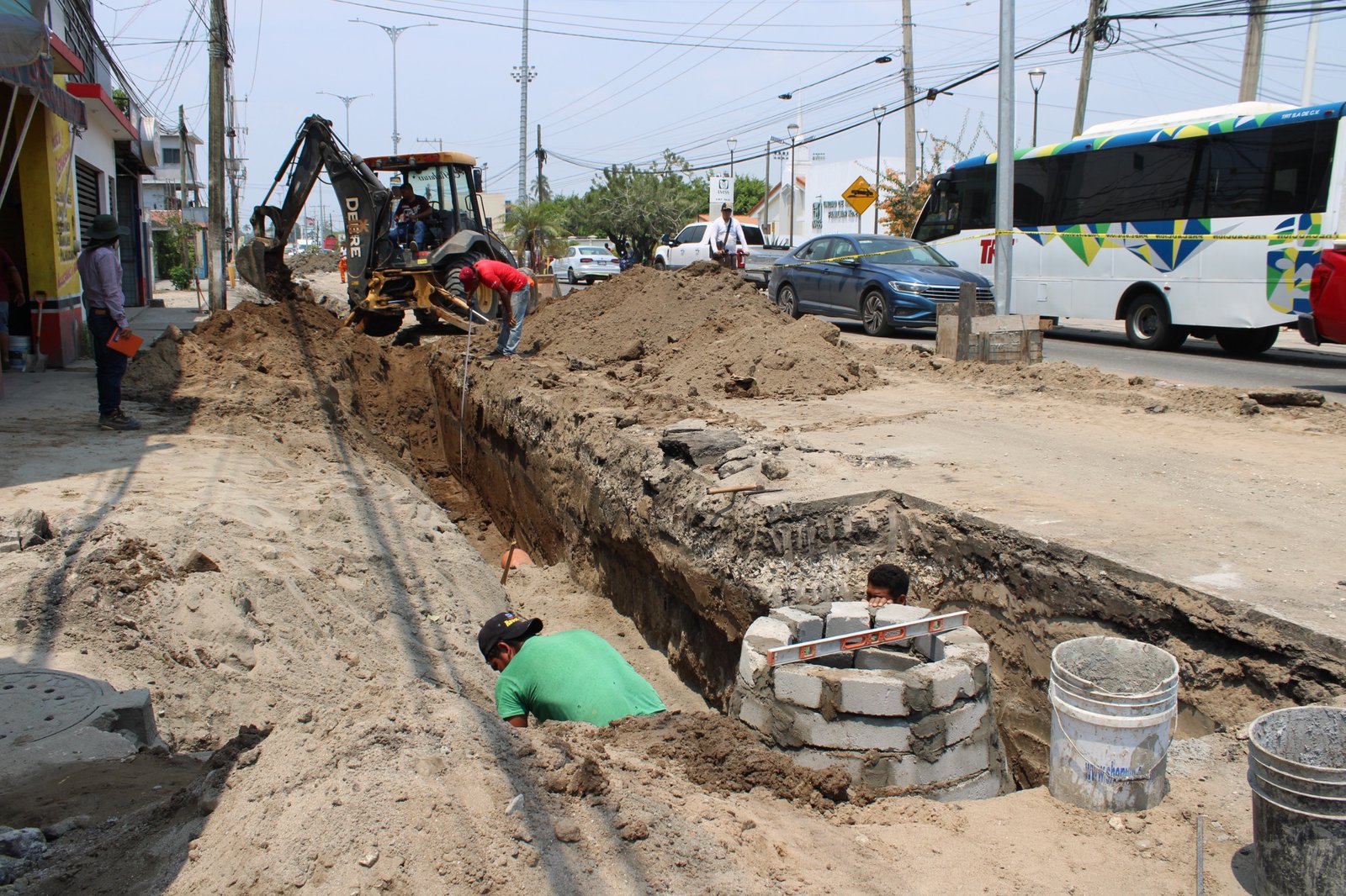 CEAS mejora drenaje en Paraíso en beneficio de 100 mil habitantes