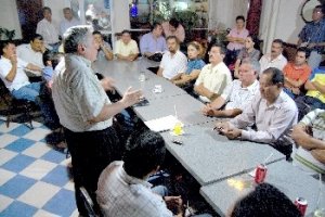 Un modelo  agroindustrial  para rescatar el  campo tabasqueño  propone Núñez