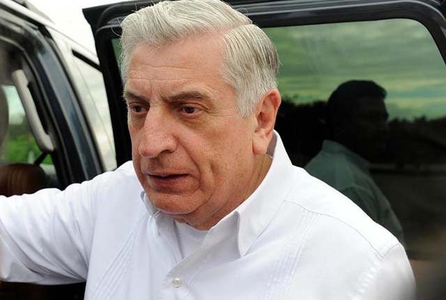 Reaparece Arturo Núñez y critica reforma electoral de Sheinbaum