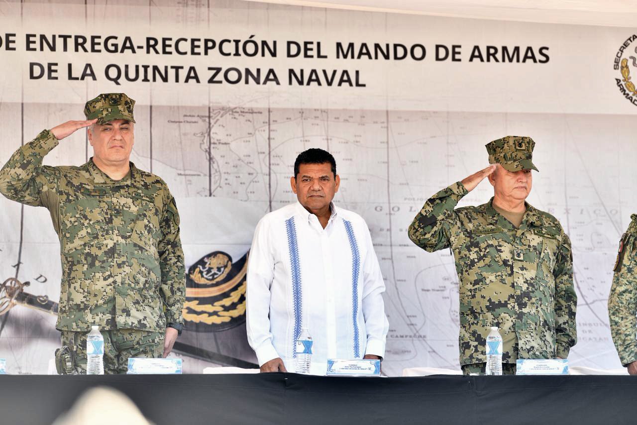 El vicealmirante Rogelio Bello Aguilar asumió el mando de la Quinta Zona Naval, con sede en Frontera, Centla, en relevo de José Méndez Vázquez.